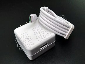 給手機買個保險！充電器防偽那些事